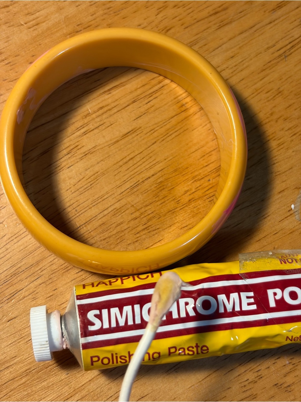 Vintage Bakelite Bangle Bracelet Butterscotch Yellow Hand Painted Floral TESTED - Picture 4 of 4